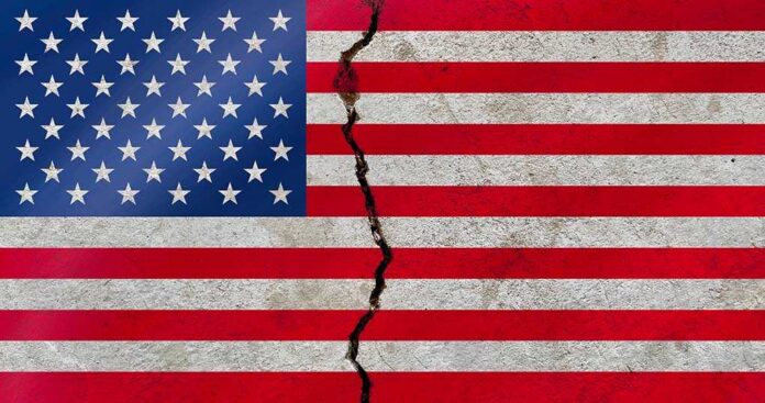 Grunge,United,States,National,Flag,Icon,Pattern,Isolated,On,Weathered