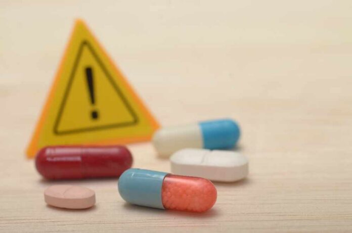 The,Danger,Of,Drug,Abuse:,Warning,Signs,And,Pill,Capsules