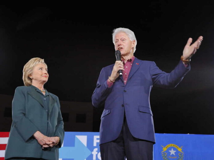 Las,Vegas,,Nv,-,February,19:,Democratic,Presidential,Candidate,Former Hillary Clinton and Bill Clinton speaking at a political rally