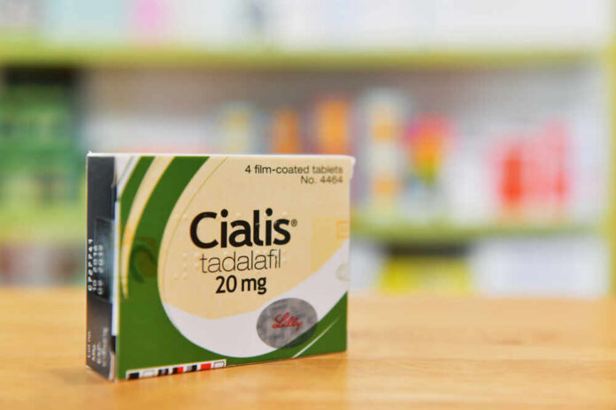 Bangkok,,thailand,-june,23:,Cialis,Packaging,In,Drugstore,Bangkok.,Cialis
